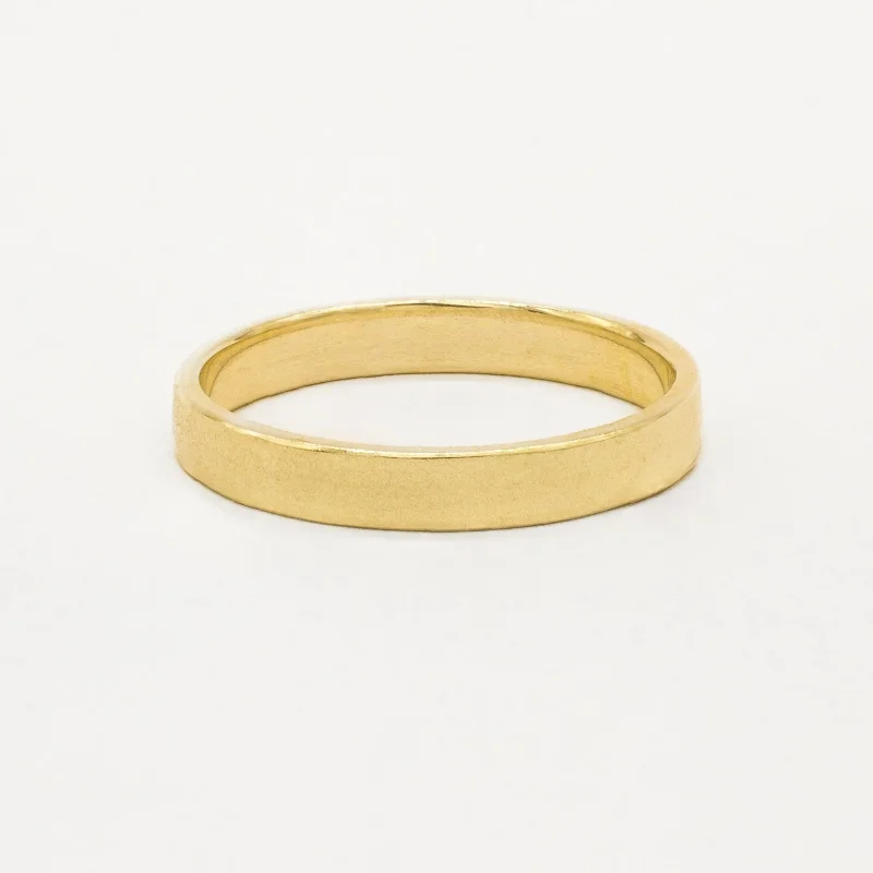 The Satin Wedding Ring – Flat
