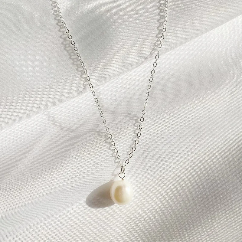 Reese Necklace