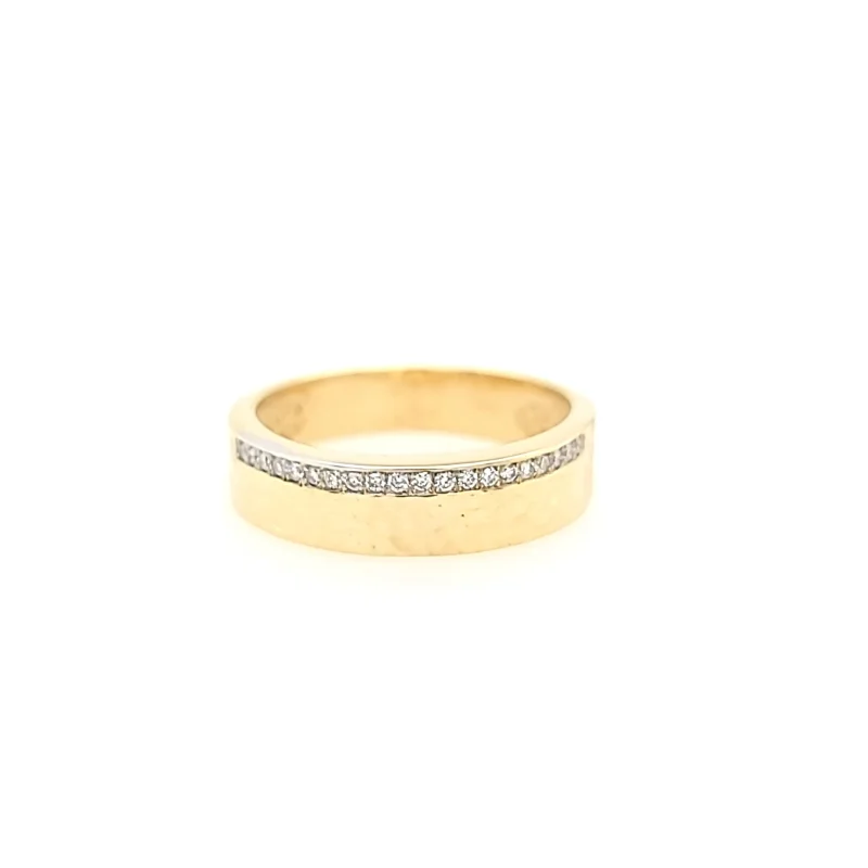 Yellow Gold Diamond Hammered Band (I7356)