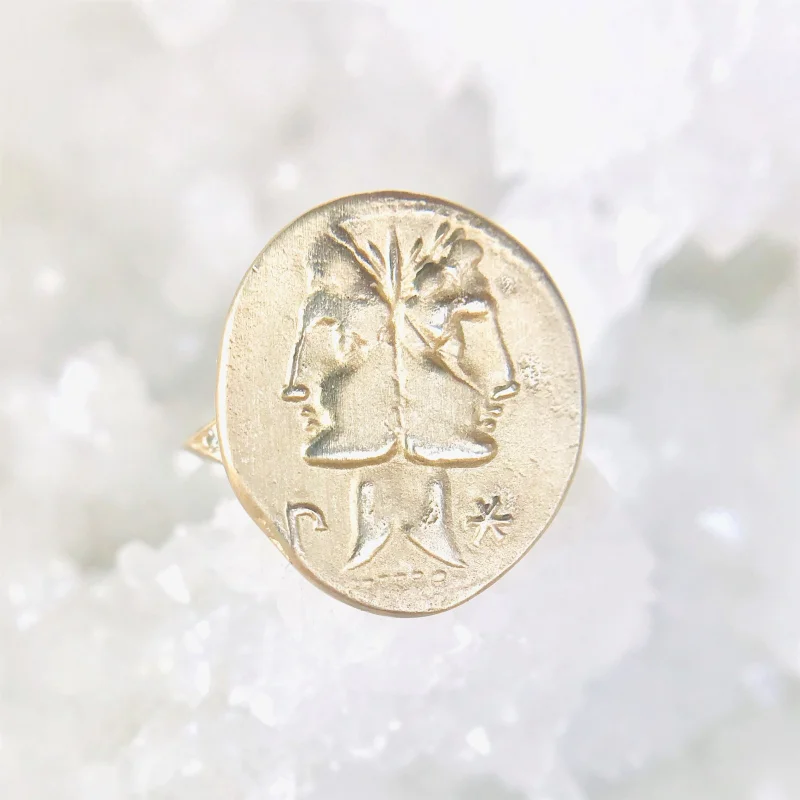 The Present Artifact Ring